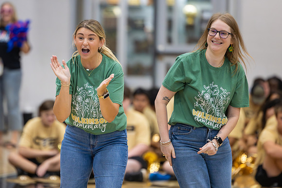 250808 CHS (Peet) Feeder Pep Rally-96