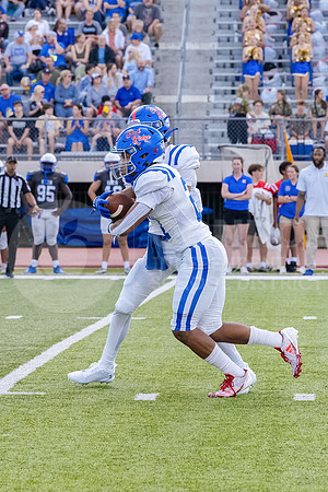 240829 ORHS vs Klein Football - Emma Warzon-22