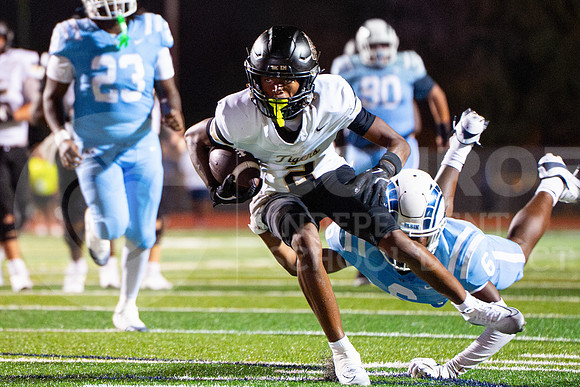 250828 CHS vs Elsik Football - Natalya Chicas-27