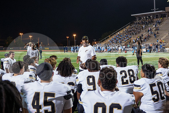 250828 CHS vs Elsik Football - Natalya Chicas-34