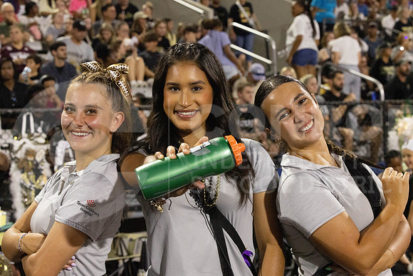 250922 New Caney vs Conroe Football-23