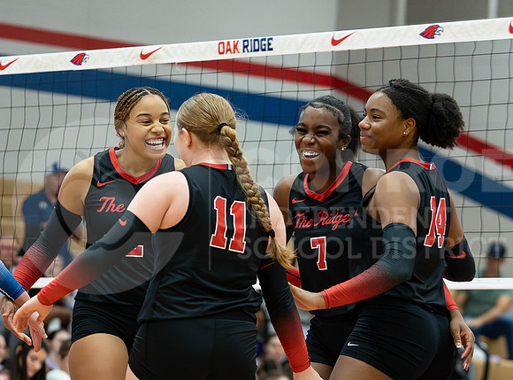 250916 Willis vs Oak Ridge volleyball - Kaden Salinas-23