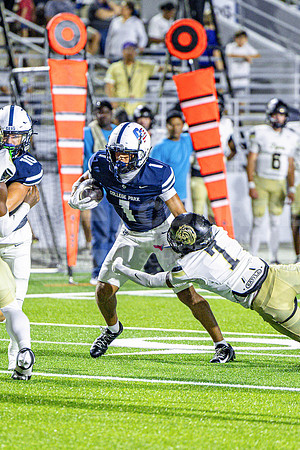091125 Football Conroe VS. College Park - Landen Allen-85