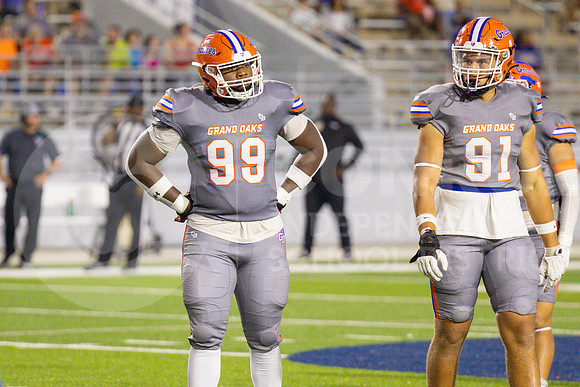 251003 New Caney vs Grand Oaks Football-27
