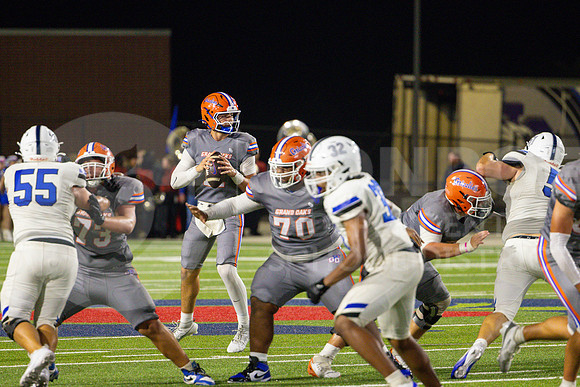 251003 New Caney vs Grand Oaks Football-33