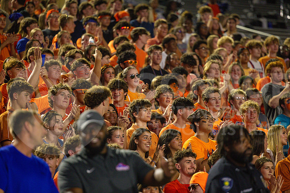 251003 New Caney vs Grand Oaks Football-34