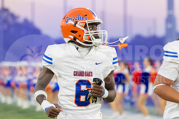 251009 Grand Oaks vs Conroe Football-24