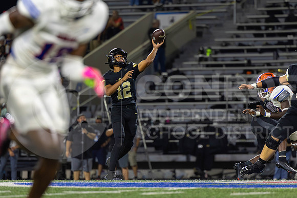 251009 Grand Oaks vs Conroe Football-54