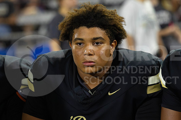 251009 Grand Oaks vs Conroe Football-95