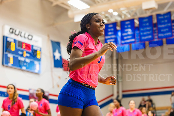 251014 Grand Oaks vs Oak Ridge Volleyball - Noah Edwards-22
