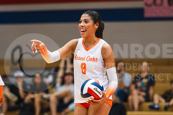 251014 Grand Oaks vs Oak Ridge Volleyball - Noah Edwards-31
