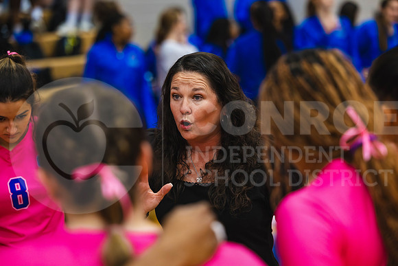 251014 Grand Oaks vs Oak Ridge Volleyball - Noah Edwards-37