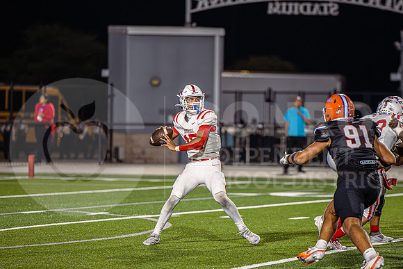 251016 Grand Oaks vs Oak Ridge Football-13
