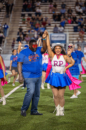 251016 Grand Oaks vs Oak Ridge Football-30