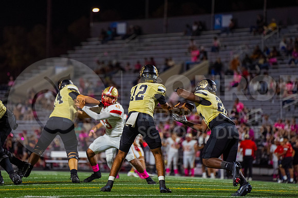 251024 Caney Creek vs Conroe Football - Natalya Chicas-35