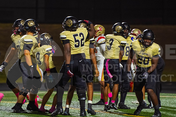251024 Caney Creek vs Conroe Football - Natalya Chicas-45