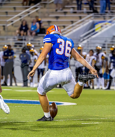 230824 Nimitz vs GOHS Football - Ralph Tallent-32