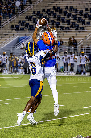 230824 Nimitz vs GOHS Football - Ralph Tallent-48