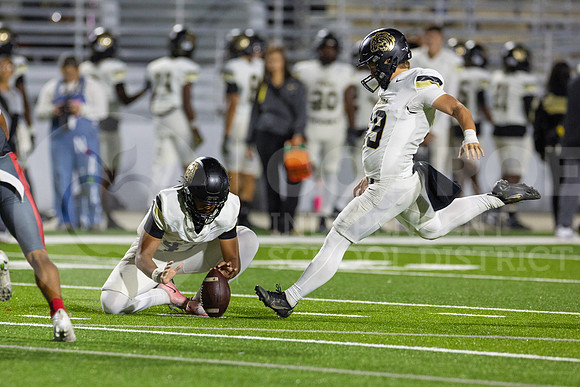 251031 Conroe vs The Woodlands Football-40