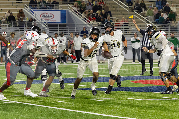 251031 Conroe vs The Woodlands Football-76