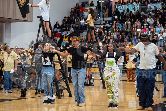 251032 Conroe vs The Woodlands Pep Rally-07