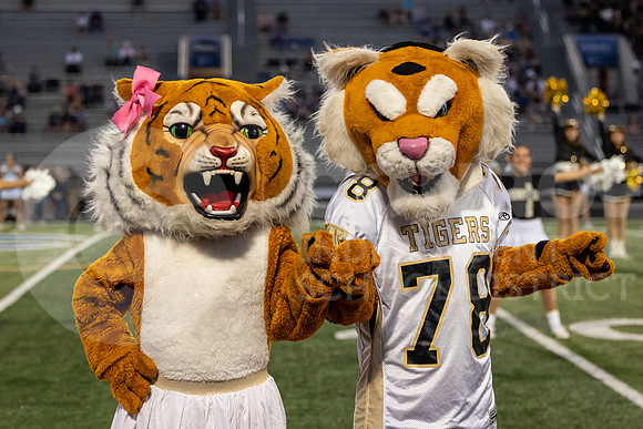 110322 CPHS vs CHS-31