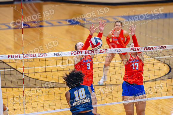 251111 - Volleyball GOHS vs Cy- Ranch Regional Final-33