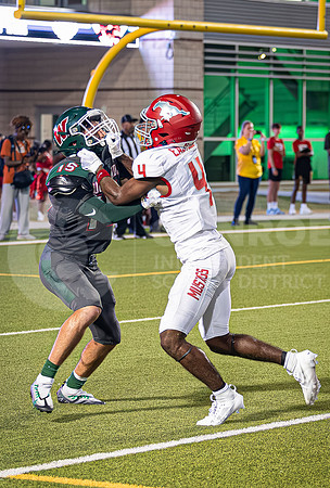 230825 North Shore vs TWHS Football - Taryn Farnsworth-114