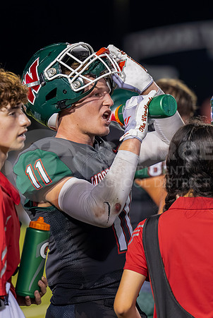 230825 North Shore vs TWHS Football - Taryn Farnsworth-116