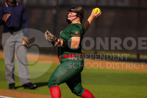 042723 TWHS vs MacArthur Softball-99