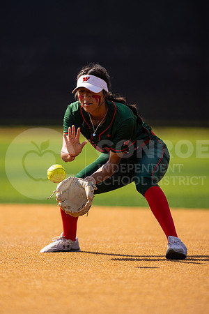 042723 TWHS vs MacArthur Softball-14