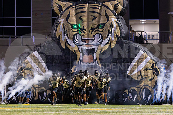 230825 Katy Paetow vs CHS-101