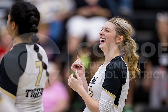 230822 CCHS vs CHS Volleyball-92