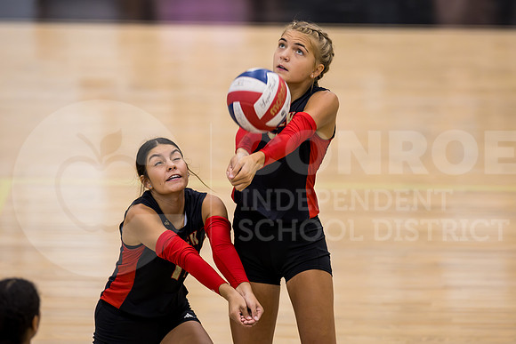 230822 CCHS vs CHS Volleyball-69