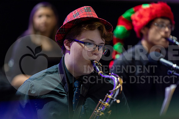 HollyJollyJingle19-20