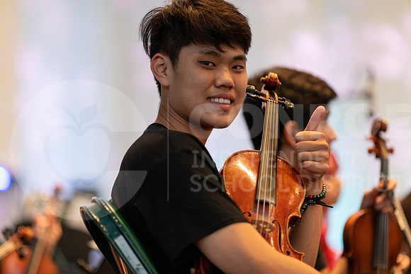 HollyJollyJingle19-11