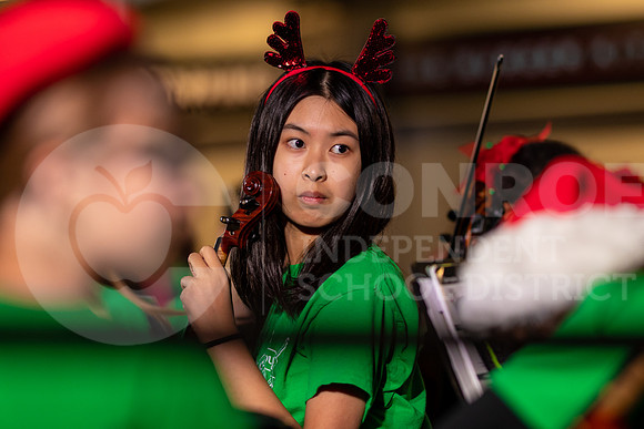 120222 Holly Jolly Jingle-14