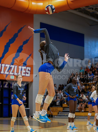 230822 CPHS vs GOHS Volleyball - Ralph Tallent-8
