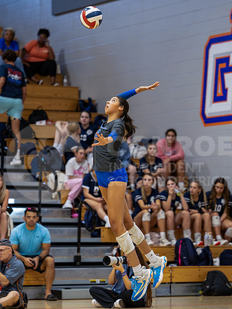 230822 CPHS vs GOHS Volleyball - Ralph Tallent-64