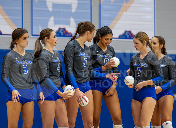 230822 CPHS vs GOHS Volleyball - Ralph Tallent-17
