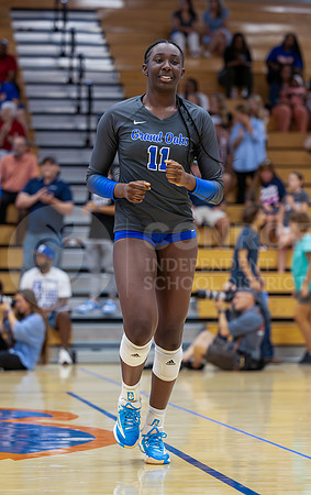 230822 CPHS vs GOHS Volleyball - Ralph Tallent-29