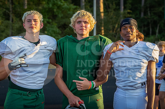 230818 Football TWHS vs Atascocita - Taryn Farnsworth-17