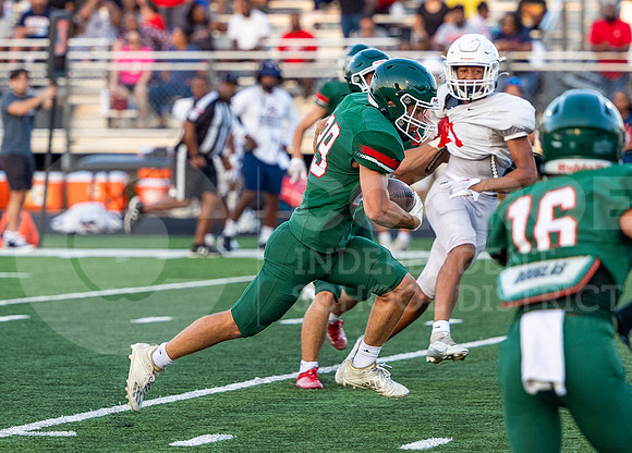 230818 Football TWHS vs Atascocita - Taryn Farnsworth-30