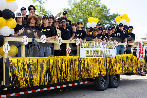 230906 CHS Homecoming Parade - Samantha Schneider-11