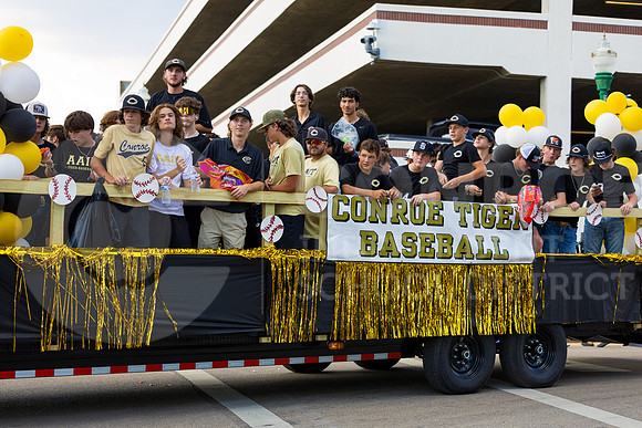 230906 CHS Homecoming Parade - Samantha Schneider-27