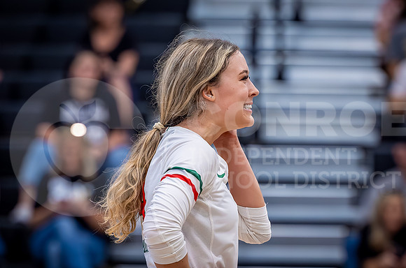 230901 Volleyball TWHS vs Conroe - Taryn Farnsworth-21