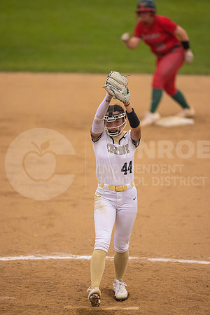 040423 TWHS vs CHS Softball-59