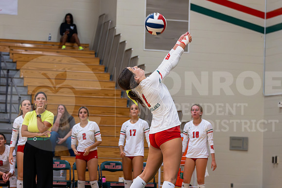 230905 GOHS vs TWHS VB - Taryn Farnsworth-110