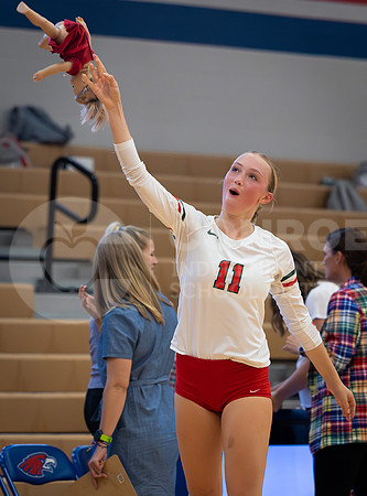 230822 TWHS vs ORHS Volleyball - Taryn Farsnworth-44