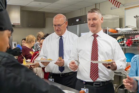 251118 Washington Thanksgiving Meal-21
